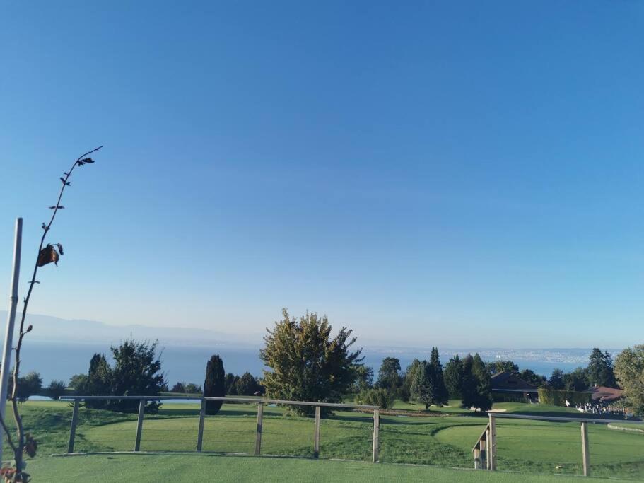Appartement Vue Sur Le Golf Et Le Lac Leman Publier Exteriér fotografie